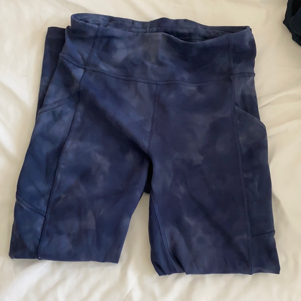 Lulu Invigorate High-Rise Crop 23” Diamond Dye